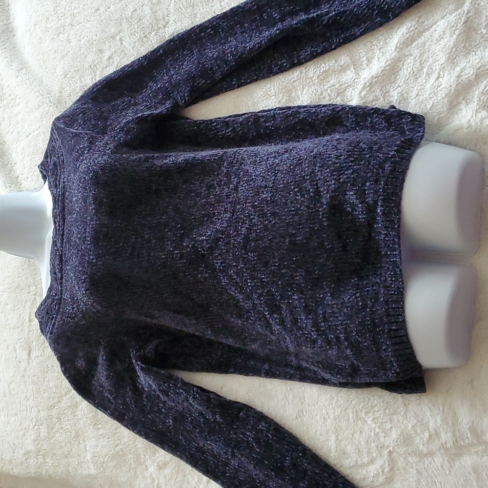 Soft, boat neck sweater